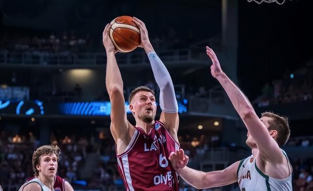 包含魔术力克立陶宛男篮，波尔津吉斯关键制胜的词条