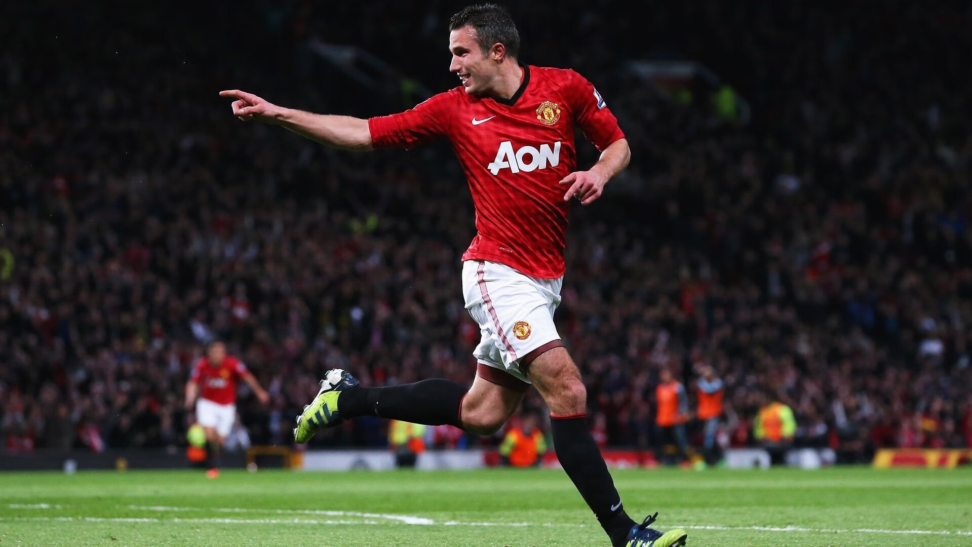 寒夜红牌下，一粒教科书级进球点燃争冠生死局