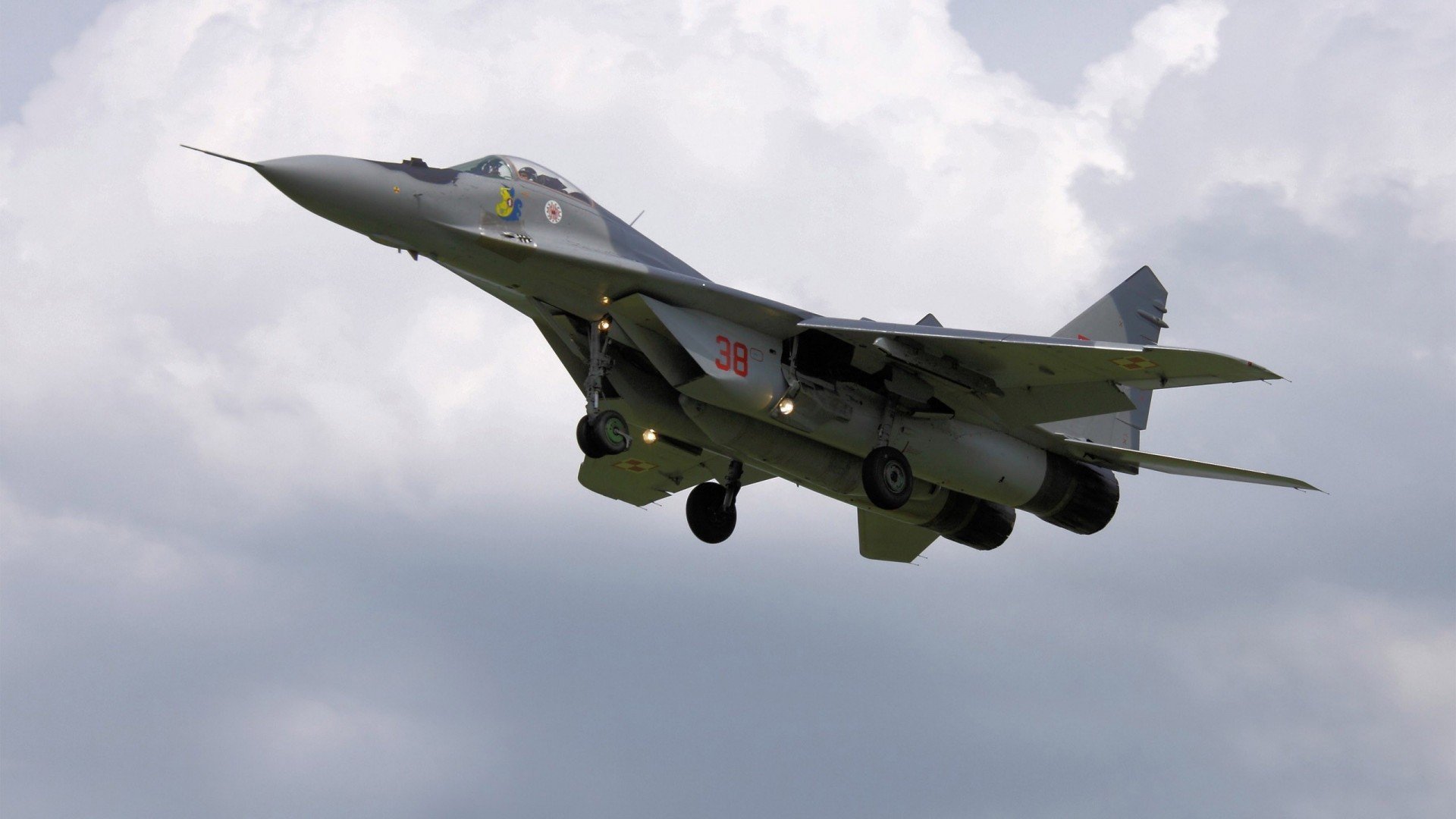 弑神之战，萨内关键时刻化身关键先生，塞内加尔正面击溃西班牙神话