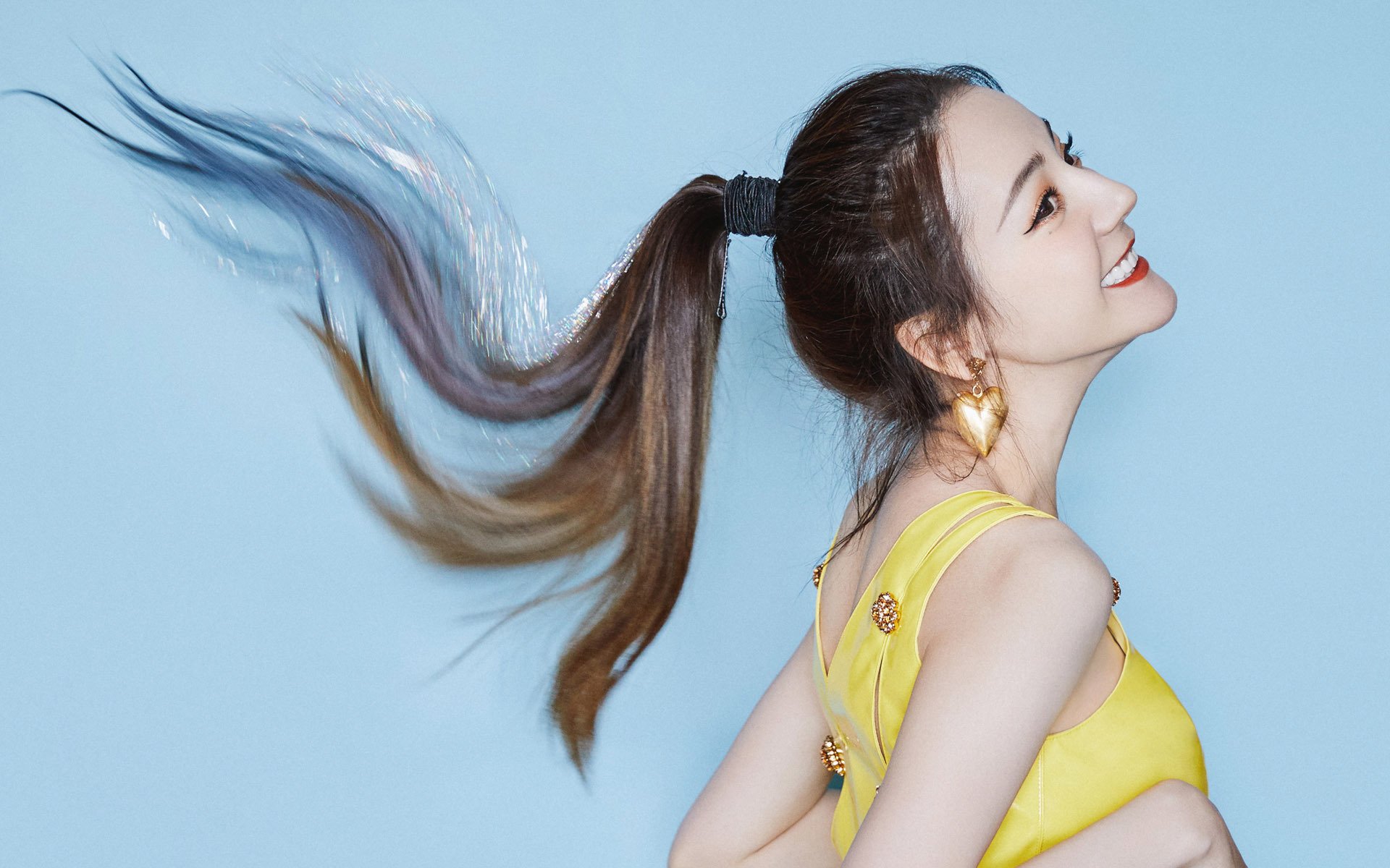 -三分线外，计时器前，范弗利特用奥运级演出为爵士画下雄鹿的休止符