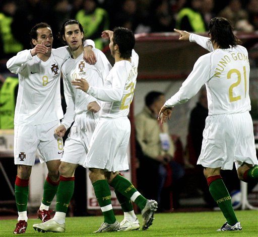 加拿大封锁葡萄牙,蒂亚戈点燃赛场 加拿大封锁葡萄牙,蒂亚戈点燃赛场