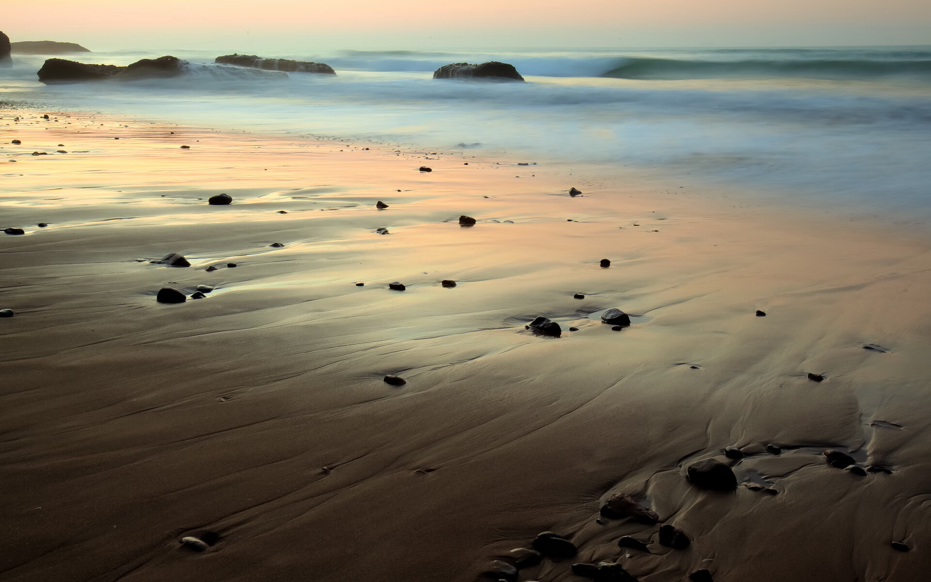 开云体育-格纳布里掌控节奏，曼城对阵厄瓜多尔展现团队艺术
