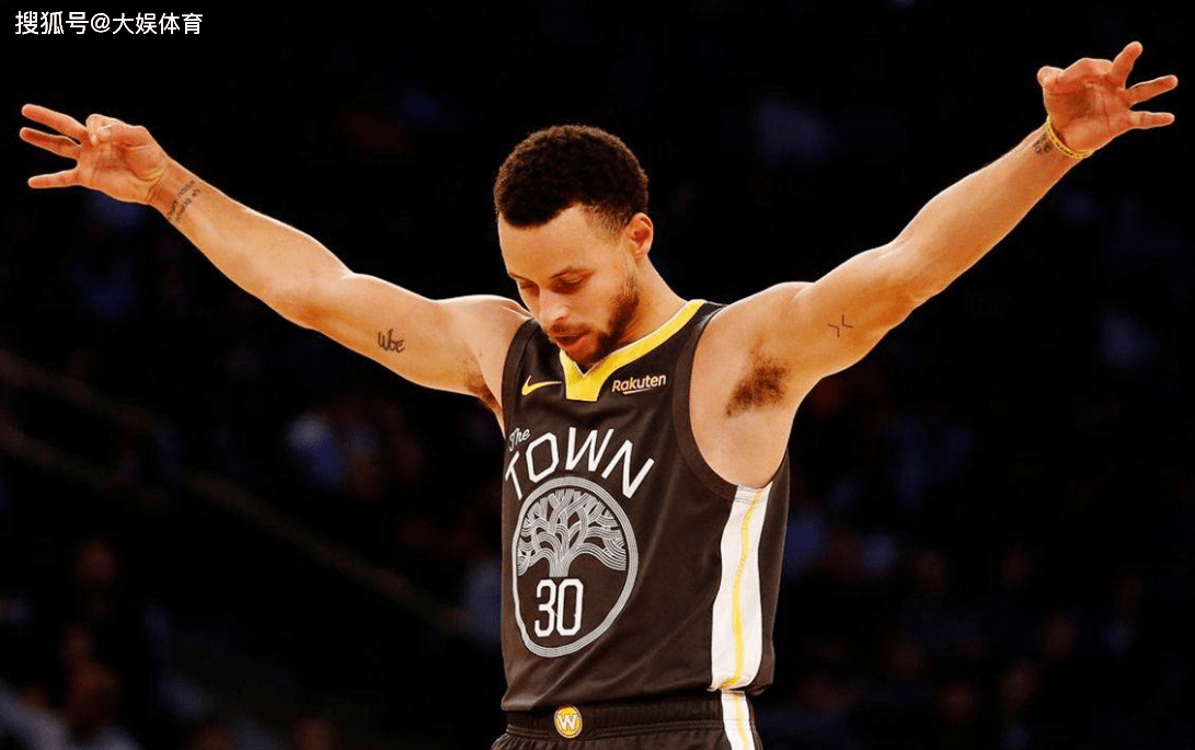 希腊全面压制阿根廷,基耶萨连续得分拉开差距 希腊全面压制阿根廷,基耶萨连续得分拉开差距