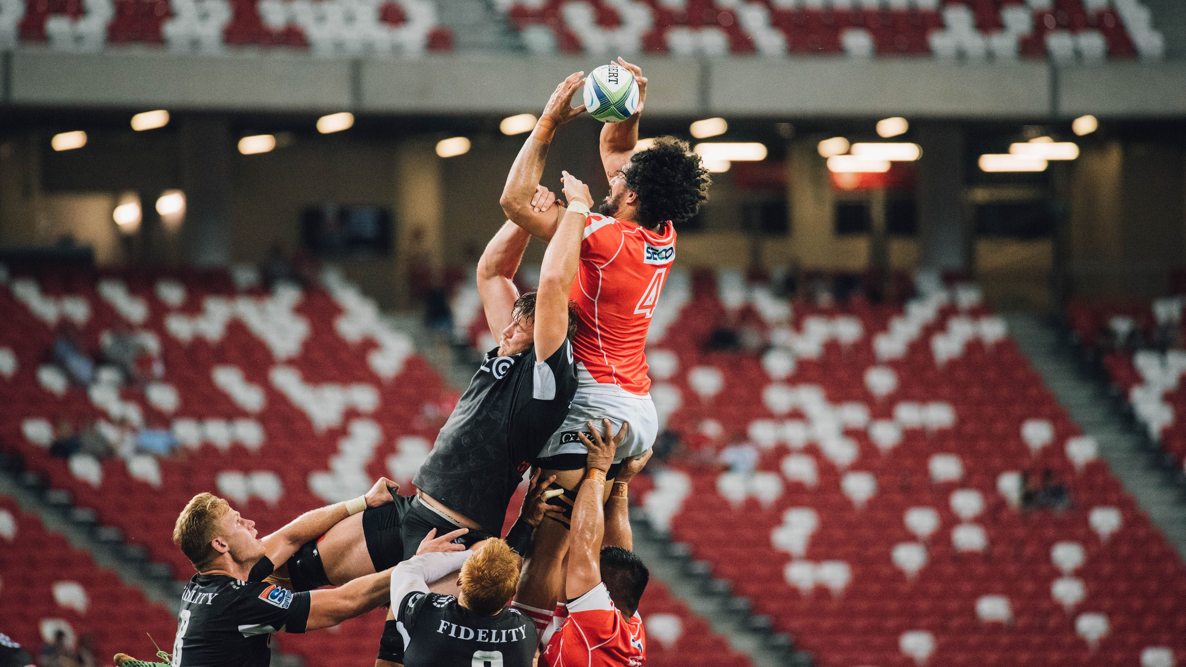 开云体育APP下载-篮球双城记，上海队踏平火箭显实力，布伦森西甲德比接管比赛铸传奇